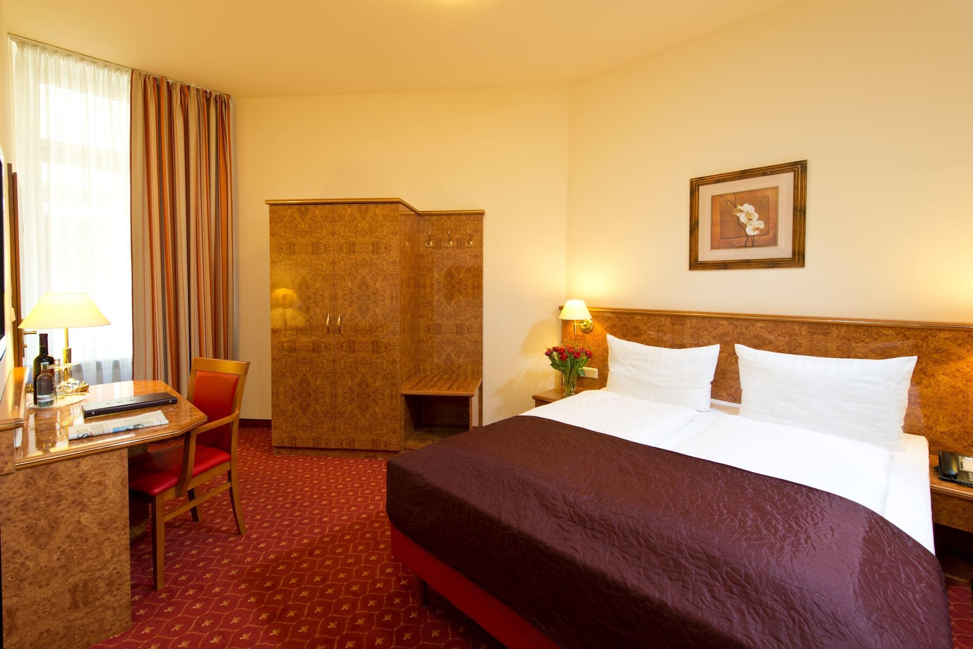 & Zarenhof Friedrichshain 3* Berlin